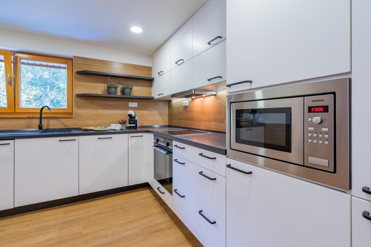 Pod Milonovou Apartman Velké Karlovice Kültér fotó