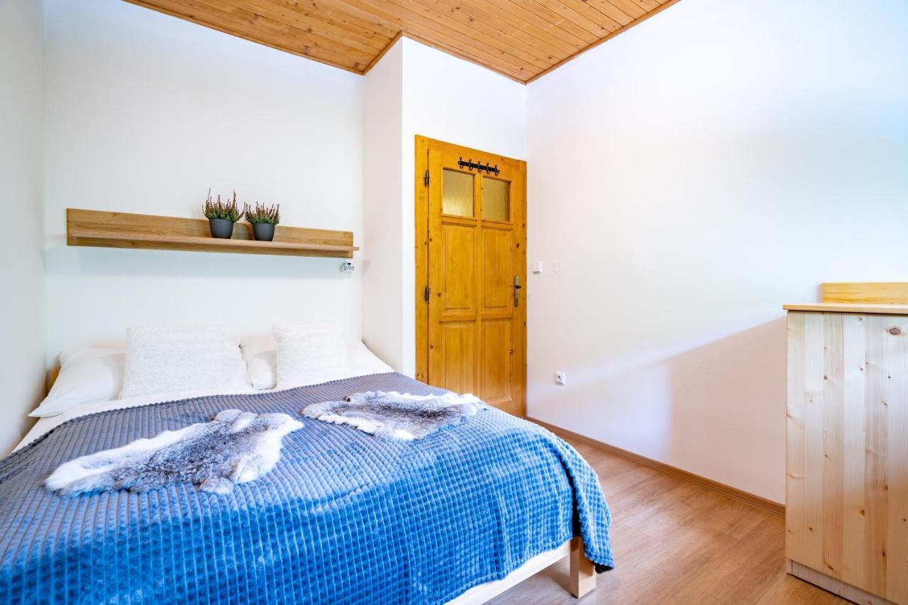 Pod Milonovou Apartman Velké Karlovice Kültér fotó