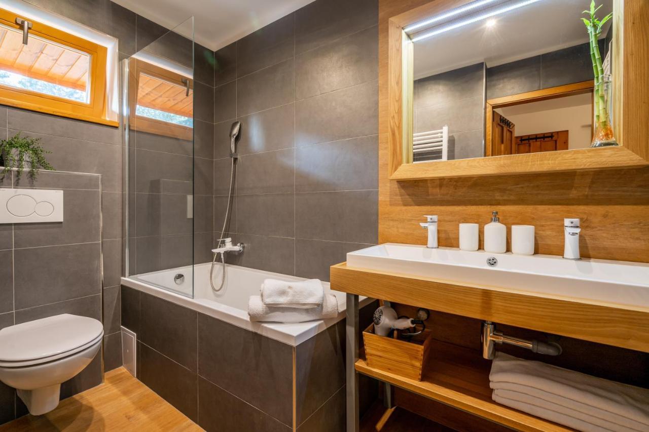 Pod Milonovou Apartman Velké Karlovice Kültér fotó