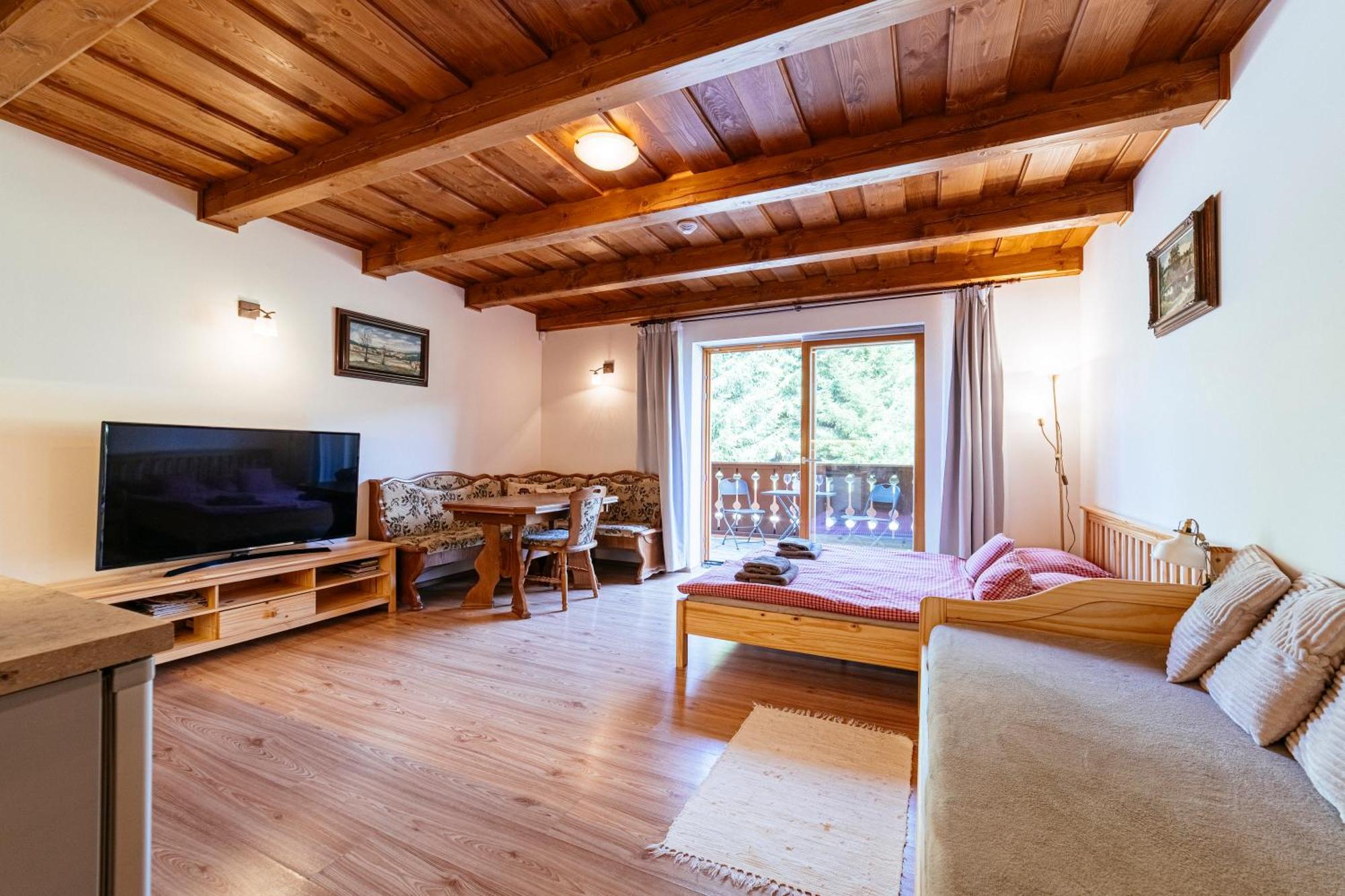 Pod Milonovou Apartman Velké Karlovice Kültér fotó